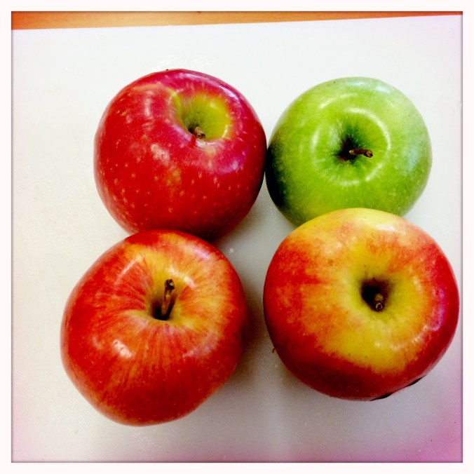 assorted apples