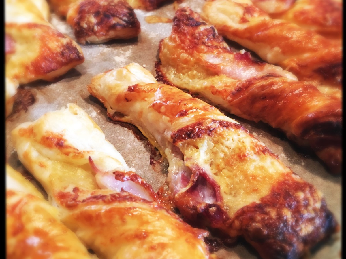Cheese & Bacon&nbsp;Pastries