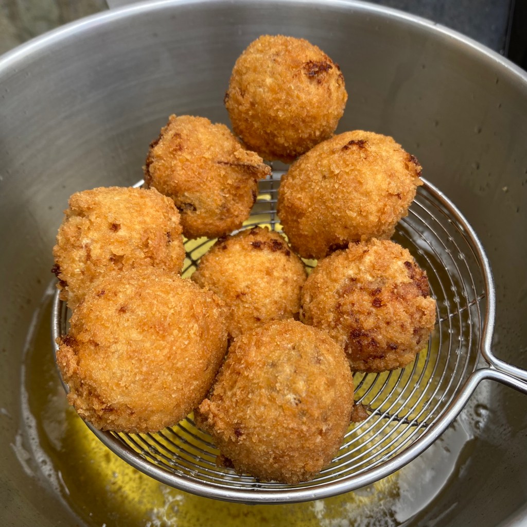 deep fried risotto balls (arancini)
